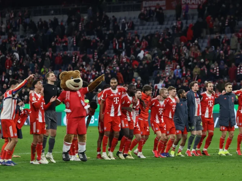 بايرن ميونيخ يقترب من تحقيق الثلاثية التاريخية بعد تأهله إلى نصف نهائي كأس ألمانيا
