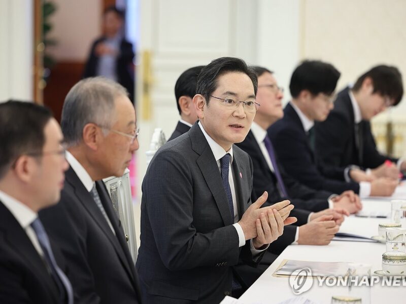 رفيعة المستوى: رئيس سامسونغ للإلكترونيات يصل ميلانو لمتابعة الألعاب الأولمبية الشتوية