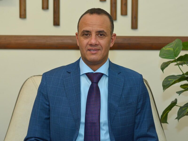 وسطاء وأصحاب محلات الدواجن يتسببون في ارتفاع الأسعار، حسب تصريحات رئيس الشعبة