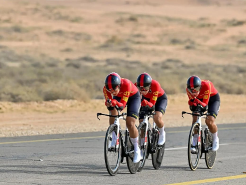 نجم الدراجات يتألق في اليوم الرابع من بطولة آسيا 2026 بالقصيم