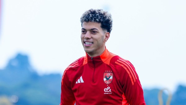 الأهلي يعلن عن التفاصيل المالية لتعديل وتمديد عقد إمام عاشور