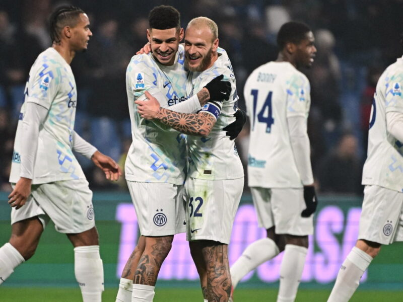 إنتر ميلان يهيمن على قمة الدوري الإيطالي بقوة