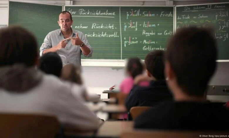 التعليم الديني الإسلامي في المدارس الألمانية وسيلة لتعزيز الوحدة ومكافحة الاستقطاب الاجتماعي