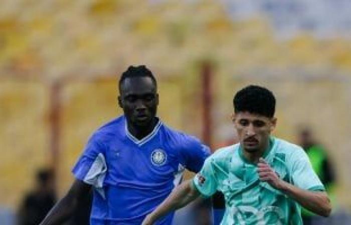 مباراة مثيرة بين سموحة وبيراميدز تنتهي بالتعادل بهدف لكل فريق في الشوط الأول