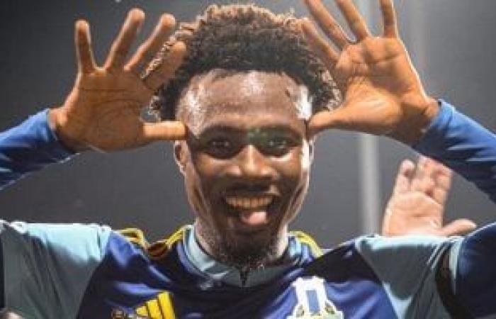 التعاقد مع اللاعب الليبيري باه يكتمل وتسلم بطاقة اللاعب الدولية يفتح آفاق جديدة للفريق