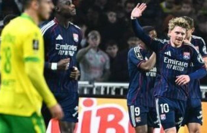 مصطفى محمد يتألق رغم خسارة نانت أمام ليون في الدوري الفرنسي