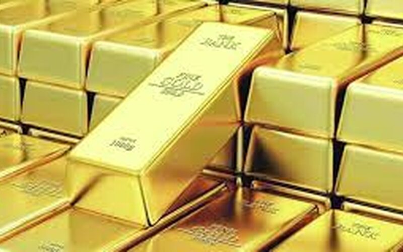 ارتفاع طفيف في سعر الذهب وثبات ملحوظ للفضة خلال التداولات الفورية