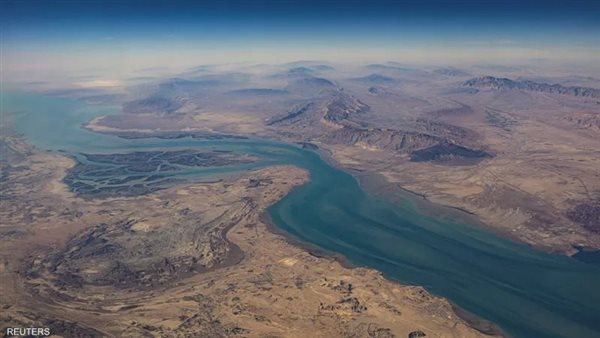 5 ناقلات غاز مسال تغيير مسارها من مضيق هرمز إثر تحذير إيران بغلقه