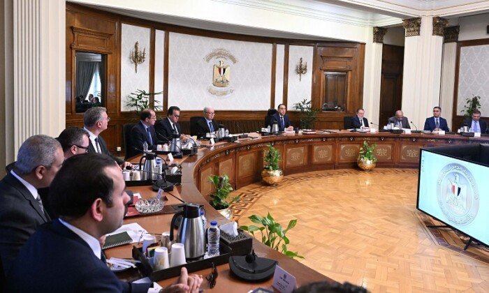 أبرزها إيقاف العمل بقرار غلق المحال العامة والمولات والمطاعم الساعة 11م.. قرارات هامة لرئيس مجلس الوزراء المصري اليوم