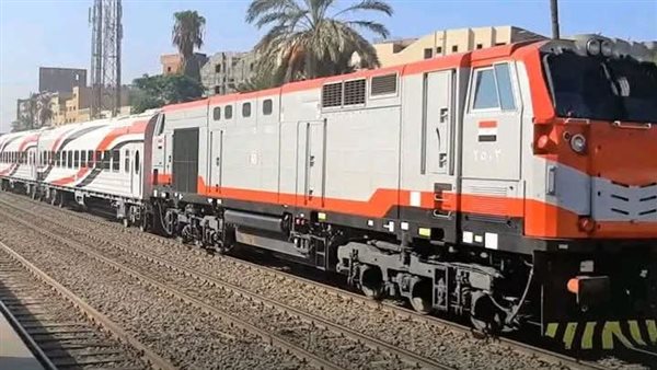 أثناء عبوره شريط السكة الحديد.. وفاه شخص أربعيني تحت عجلات القطار بأسيوط