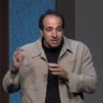 أحمد الغندور يعود بموسم جديد من برنامج "الدحيح" بعد غياب 5 سنوات