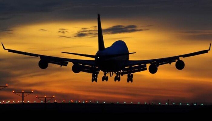 أزمة الوقود تضرب الطيران.. تذاكر الرحلات الطويلة مرشحة لارتفاع جديد