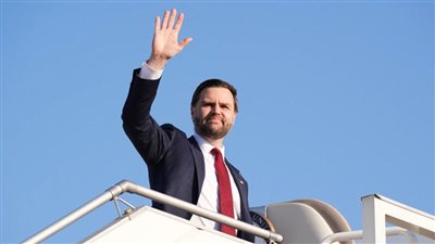 أكسيوس: تأجيل رحلة فانس إلى باكستان وسط رفض إيراني للالتزام بمحادثات السلام