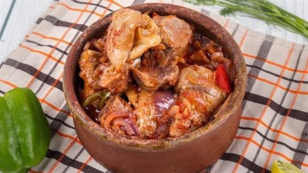 أكلات عيد الأضحى 2026.. طريقة تحضير طاجن العكاوي بالبصل