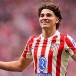 أول تعليق من ألفاريز على أنباء انتقاله إلى برشلونة