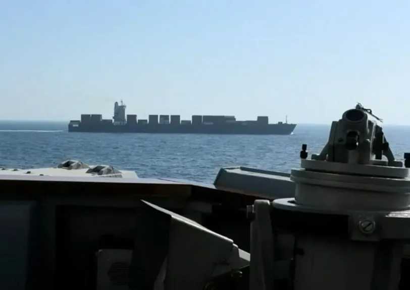 أول رد صيني على احتجاز البحرية الأمريكية سفينة شحن إيرانية قادمة من الصين