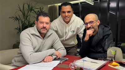 أول صورة لسامي الشيخ وعمرو يوسف من كواليس مسلسل الفرنساوي