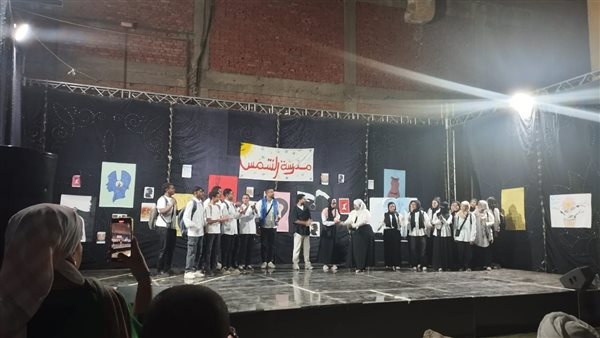 "أولى تالت".. مسرحية تُعيد تعريف القوة من داخل عالم ضعاف السمع