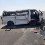 إصابة 14 شخصًا بينهم سيدات في حادث انقلاب سيارة على الطريق الصحراوي الغربي