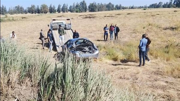 إصابة 3 أشخاص في انقلاب سيارة ملاكي على طريق دخميس بكفر الشيخ