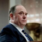 إطاحة مفاجئة بوزير البحرية الأميركي.. قرار فوري دون توضيح الأسباب