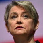 إعادة فتح ممرات الملاحة عبر مضيق هرمز أولوية قصوى