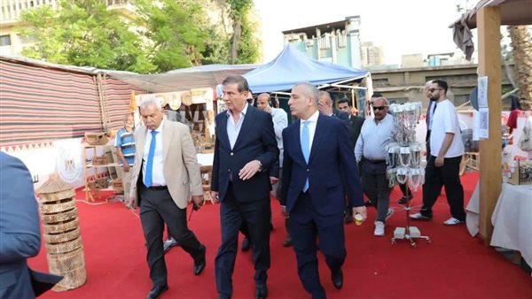 إقبال جماهيري كبير وخطة للتوسع في إنتاج نباتات الزينة