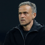 إنريكي يقترب من تجديد عقده مع باريس سان جيرمان