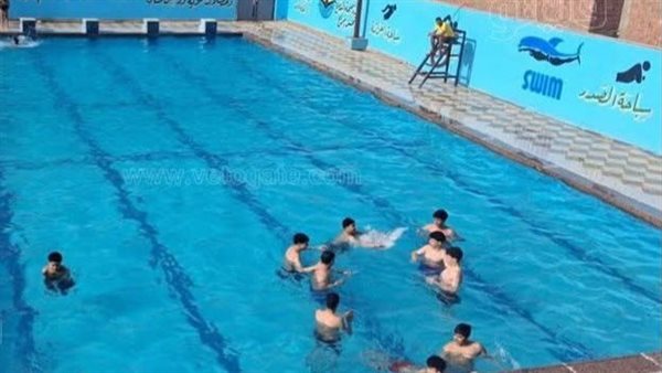 إنقاذ طفل من الغرق داخل حمام سباحة بإهناسيا بعد توقف قلبه وعودته للحياة