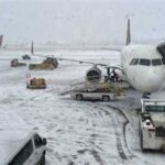 إيران تعلن استئناف الرحلات الداخلية بعد توقف 50 يوما