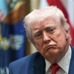 إيران تنهار مالياً وتعاني من شح السيولة وتطالب بفتح مضيق هرمز فوراً