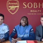 إيزي يتجاهل ضغط الصحافة !