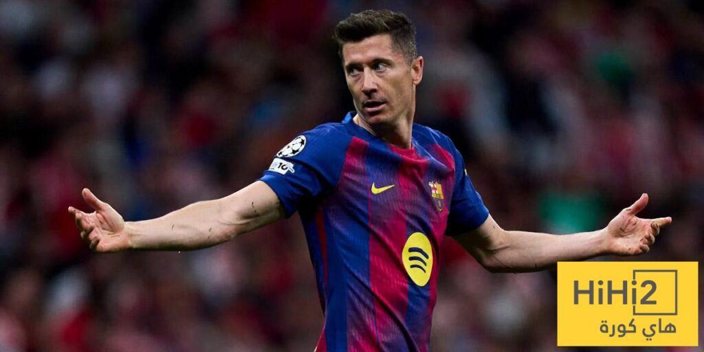 اجتماع حاسم لتحديد مصير ليفاندوفسكي مع برشلونة