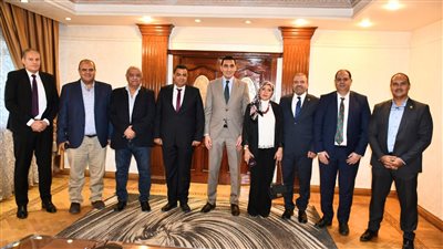 اجتماع وزير الشباب والرياضة مع اتحاد القوس والسهم