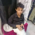 اختفاء مفاجئ لطفل يعمل في محل ملابس بمدينة عتق.. وأسرته تستغيث