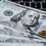 ارتفاع جديد في سعر الدولار أمام الجنيه في البنوك المصرية