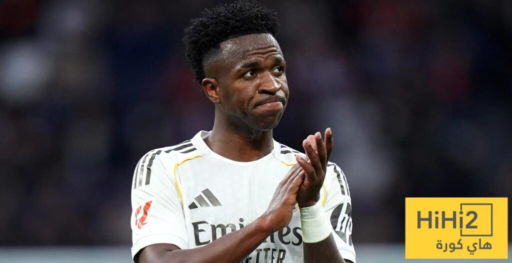 اعتذار فينيسيوس يتصدر غلاف الأس