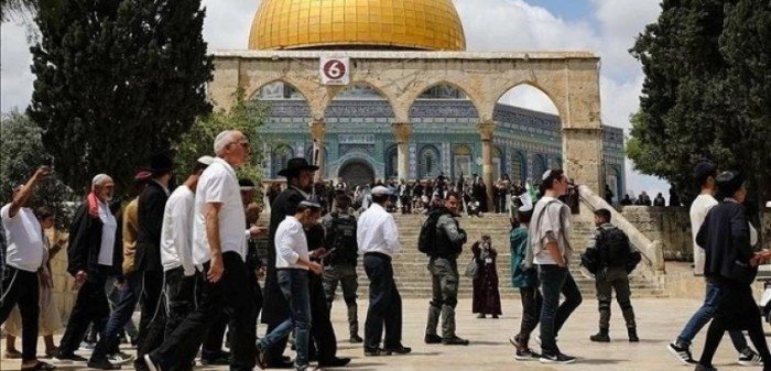 اقتحام أكثر من مئتي مستعمر باحات المسجد الأقصى المبارك