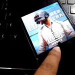 الألعاب الإلكترونية تُتهم بقتل طفل في البيضاء.. والمفاجأة في التحقيقات!