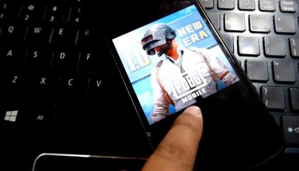 الألعاب الإلكترونية تُتهم بقتل طفل في البيضاء.. والمفاجأة في التحقيقات!