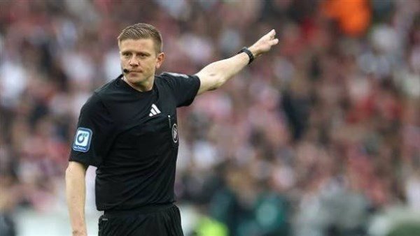 الألماني روبرت شرودر حكمًا لقمة الأهلي والزمالك في الدوري الممتاز