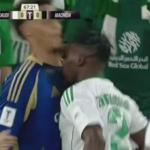 الأهلي ضد ماتشيدا زيلفيا.. طرد زكريا هوساوي لاعب الأهلي بعد تدخل على لاعب ماتشيدا في نهائي دوري أبطال آسيا للنخبة