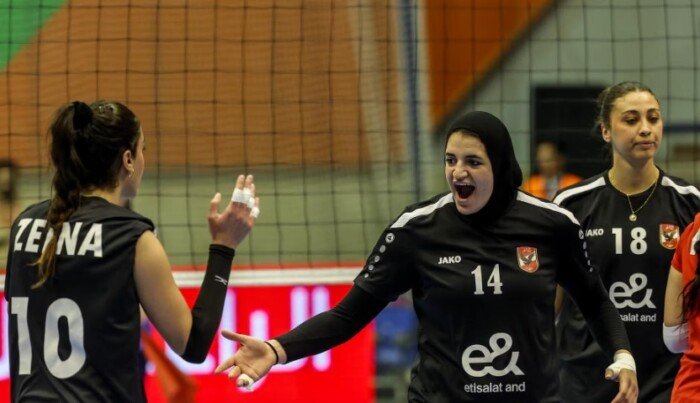 الأهلي يتأهل إلى نهائي بطولة أفريقيا لكرة الطائرة بعد الفوز على قرطاج التونسي