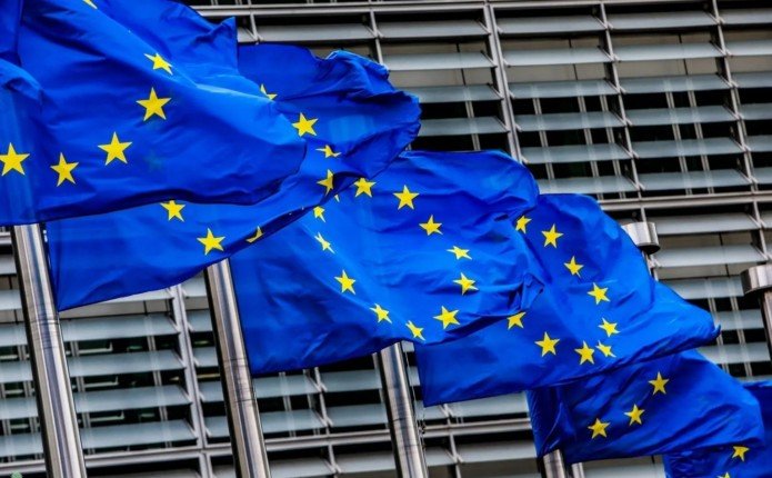 الاتحاد الأوروبي يحذر من إغلاق مضيق هرمز: تداعيات «كارثية» تهدد الطاقة وحركة النقل