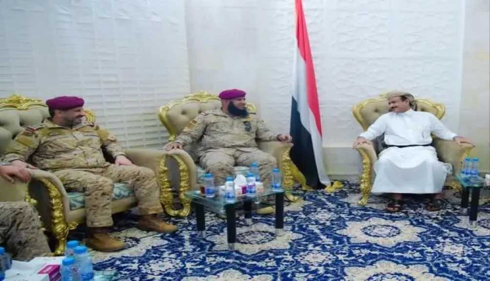 التحالف العربي يمد يد العون مجدداً.. محافظ شبوة يكشف تفاصيل الدعم الجديد لقوات الدفاع