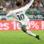 التسلل يحرم مبابي من الهدف الثاني امام بيتيس