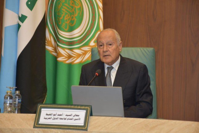 الجامعة العربية تحذر من اضطراب الممرات البحرية وتدعو لتعزيز بدائل الإمداد الاستراتيجية