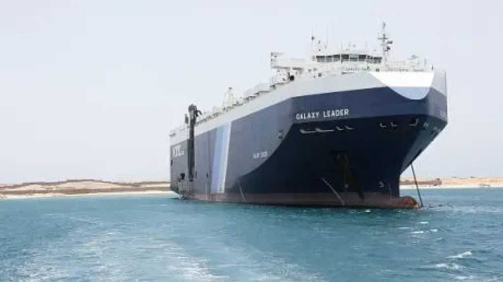 الجيش الإيراني يتوعد مجددا باستخدام الحوثيين لإغلاق مضيق باب المندب