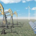 الذهب الأسود والأخضر.. صراع العروش بين سطوة النفط وطموح الطاقة المتجددة