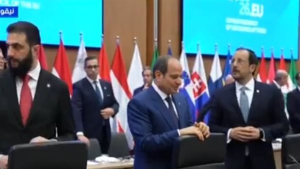 الرئيس السيسي يستعرض رؤية مصر للتهدئة والاستقرار في قمة "عربية